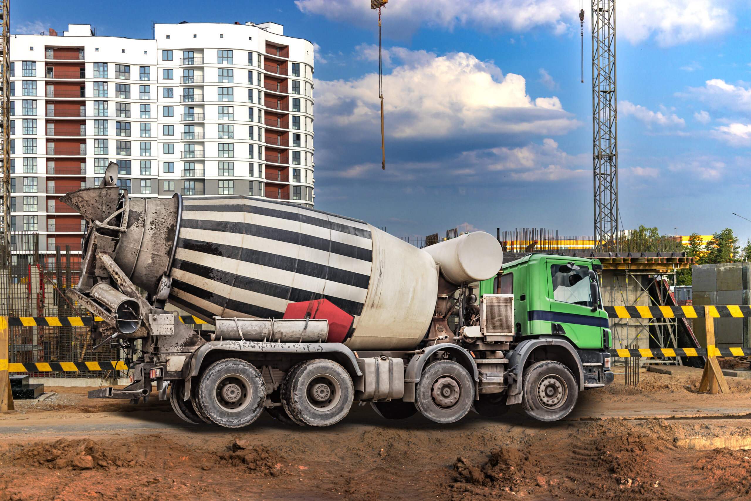 camion betoniere mixeur de beton
